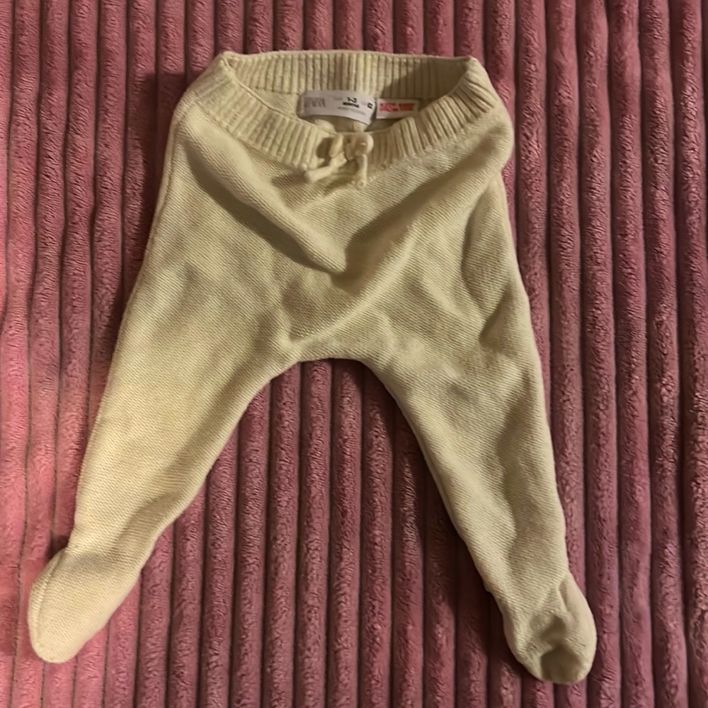 Size 1-3 month brand name Zara